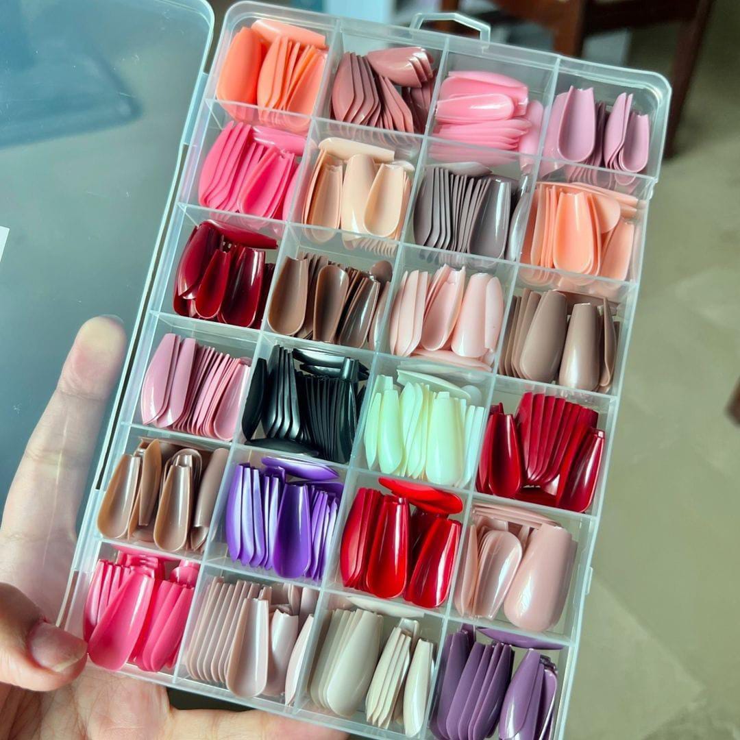 24 Colors Artificial Nails Pack